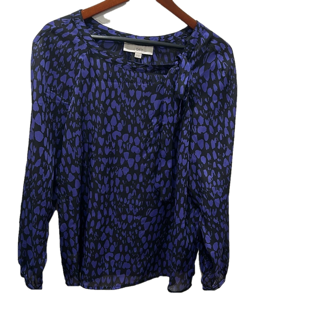 LOFT Ann Taylor long sleeve blue and black blouse size M GUC..